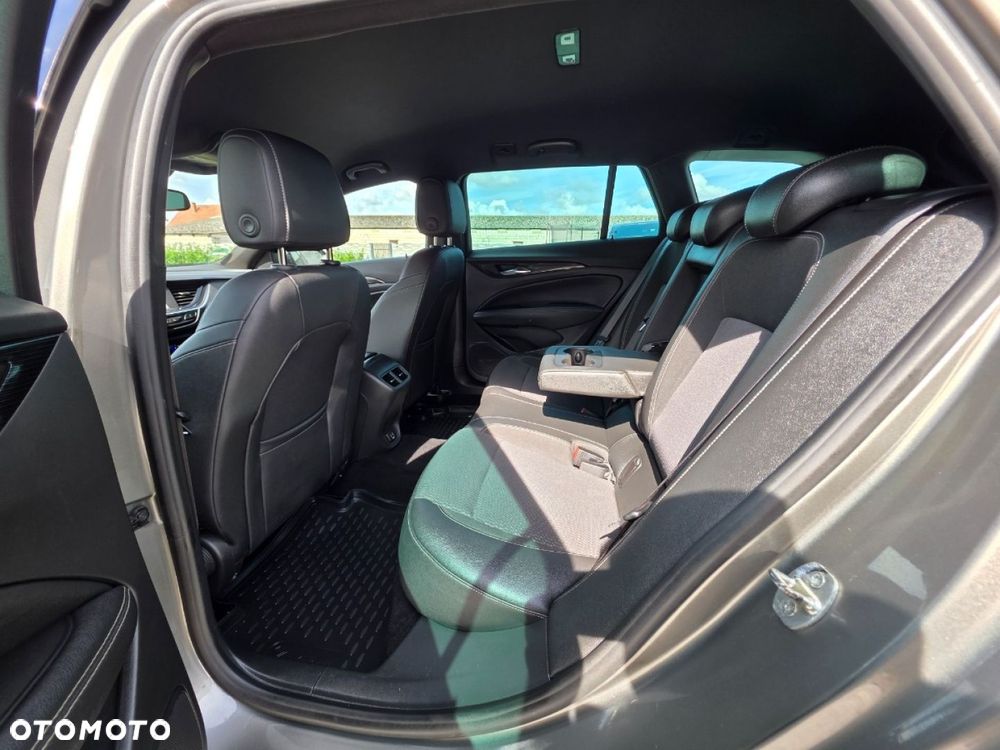 Opel Insignia - 19