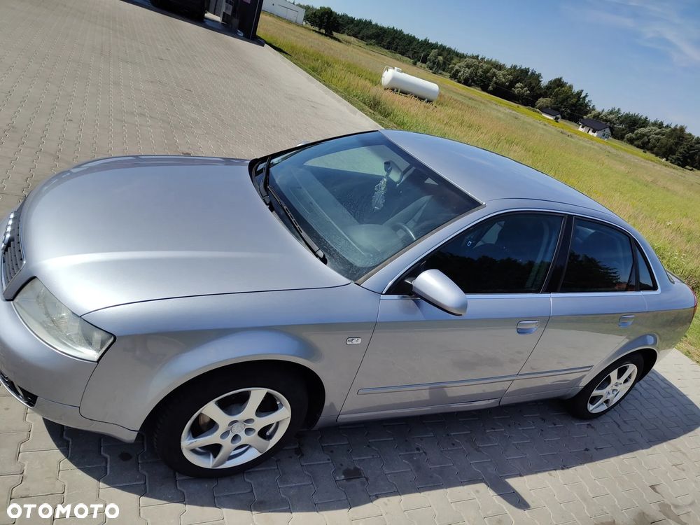 Audi A4 Limousine - 35