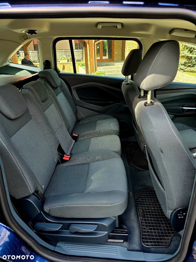 Ford Grand C-MAX - 10