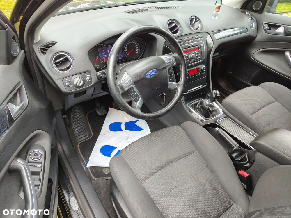 Ford Mondeo - 3