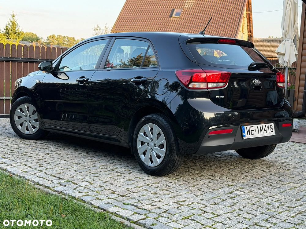 Kia Rio 1.4 M - 21
