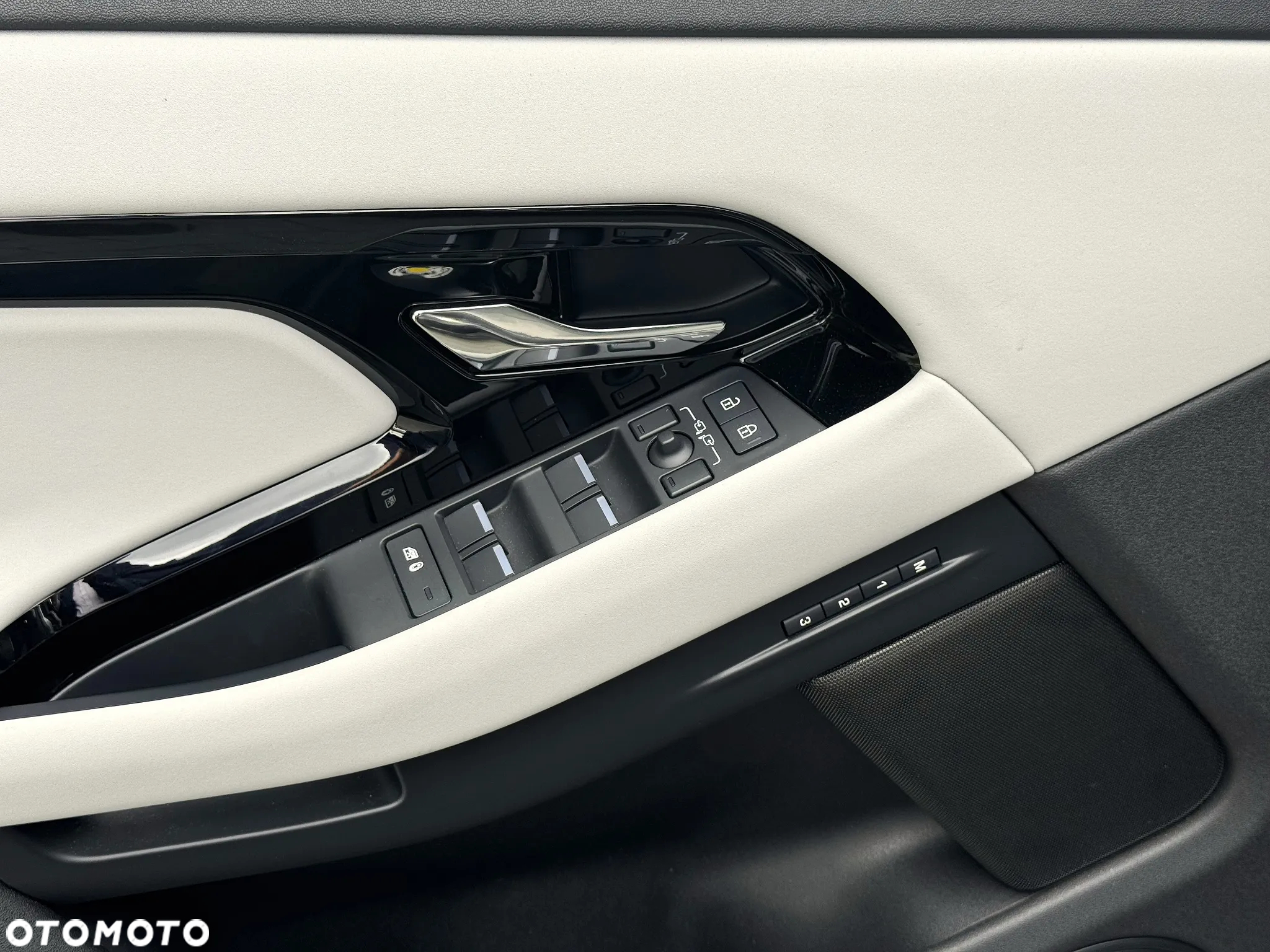 Land Rover Range Rover Evoque D200 S - 14