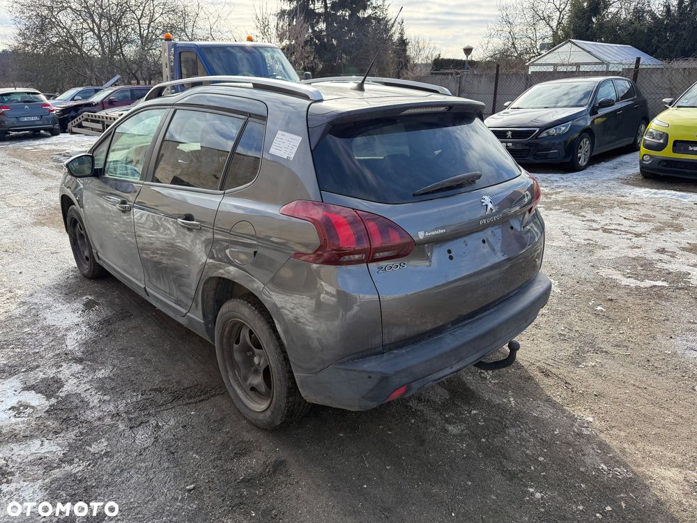 Peugeot 2008 - 5