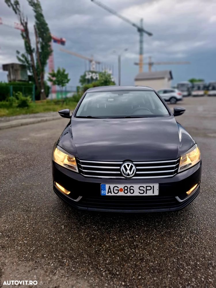 Volkswagen Passat 2.0 TDI BlueMotion Technology Comfortline - 2