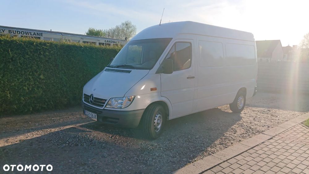 Mercedes-Benz Sprinter - 8