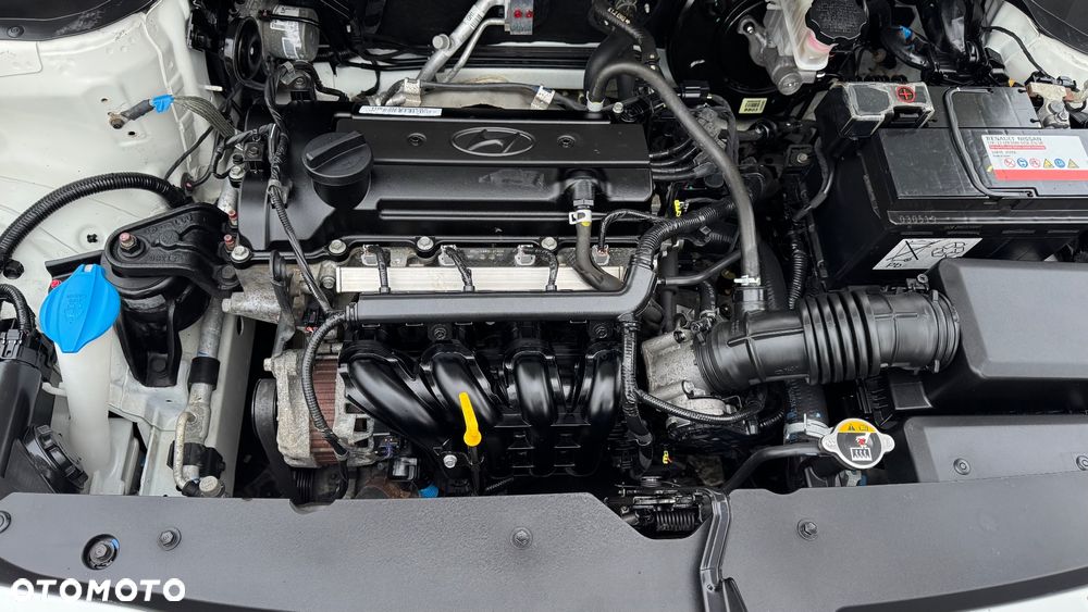 Hyundai i20 blue 1.2 Trend - 26