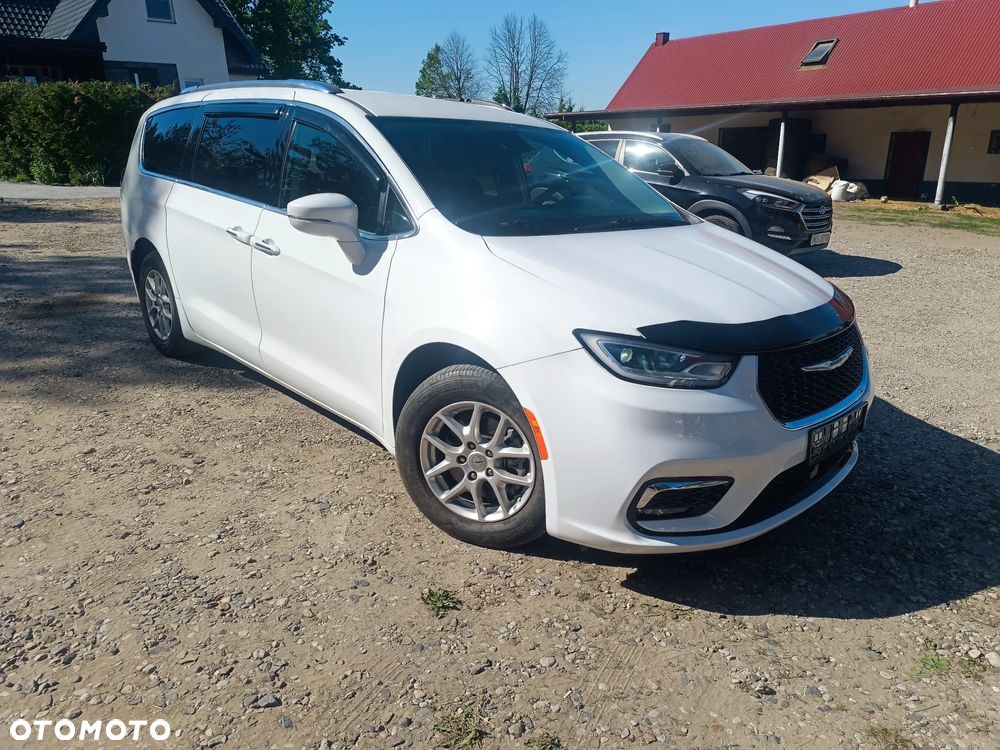 Chrysler Pacifica - 3