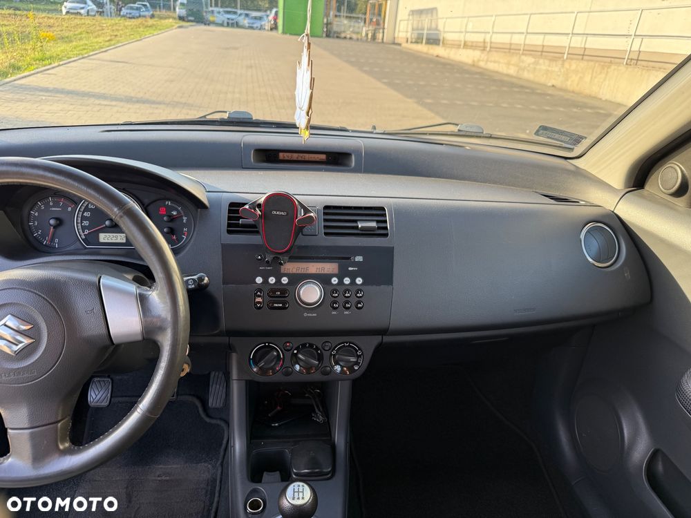 Suzuki Swift 1.3 GS / Premium 4WD - 16