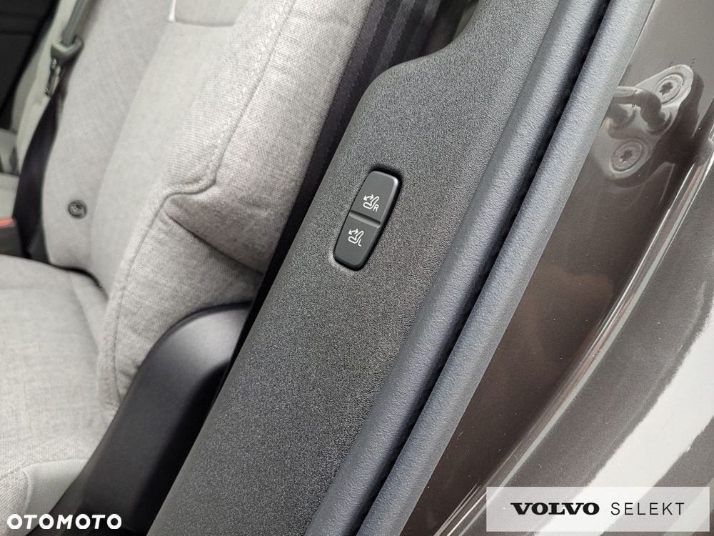 Volvo EX90 - 32