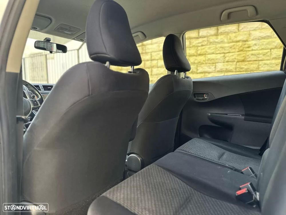 Toyota Verso-S 1.33 VVT-i Exclusive+Navi - 11