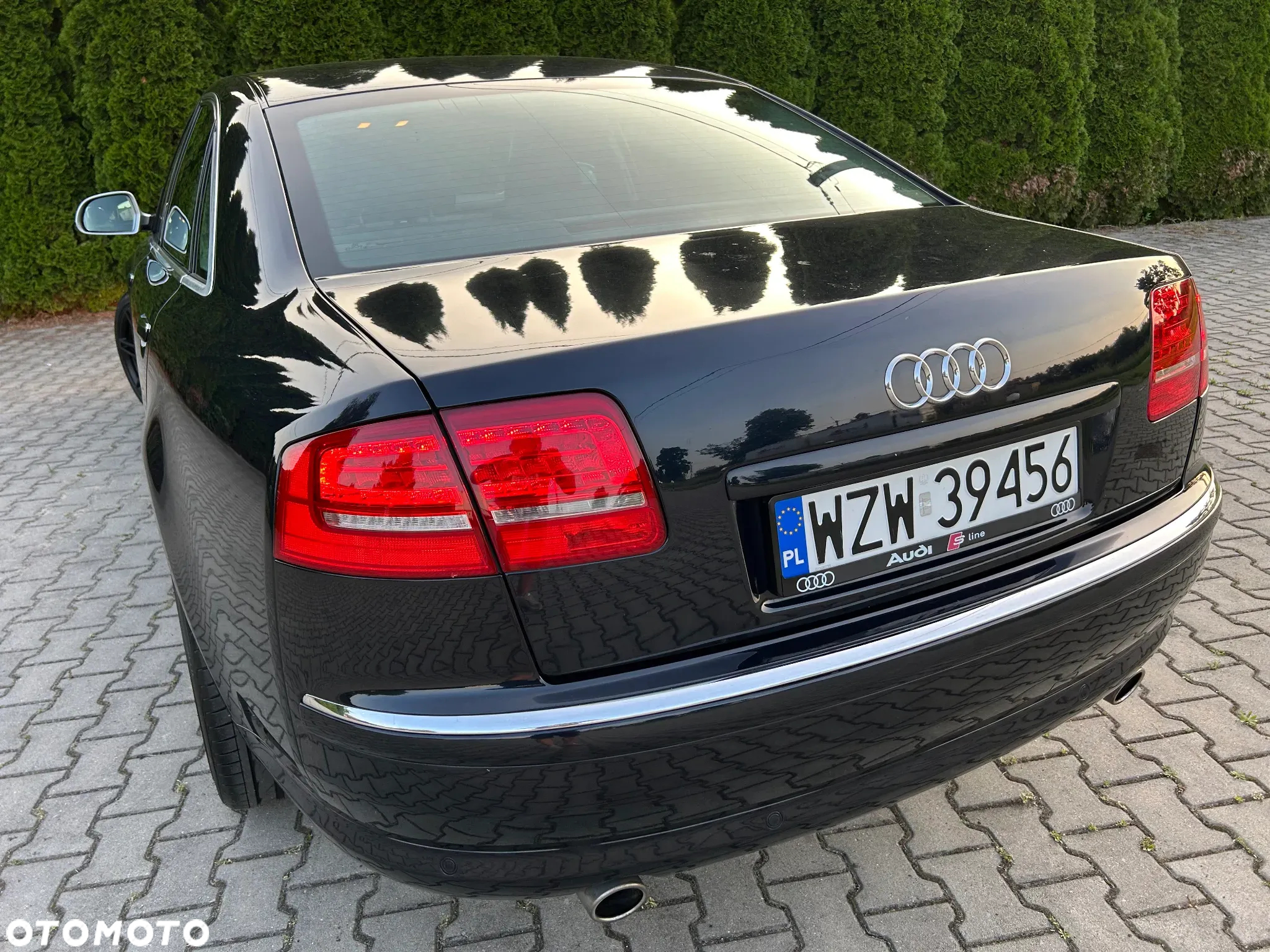 Audi A8 4.2 FSI L Quattro - 12