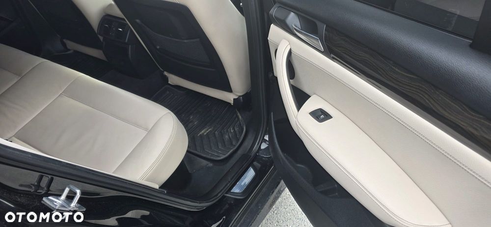 BMW X3 xDrive20d - 16