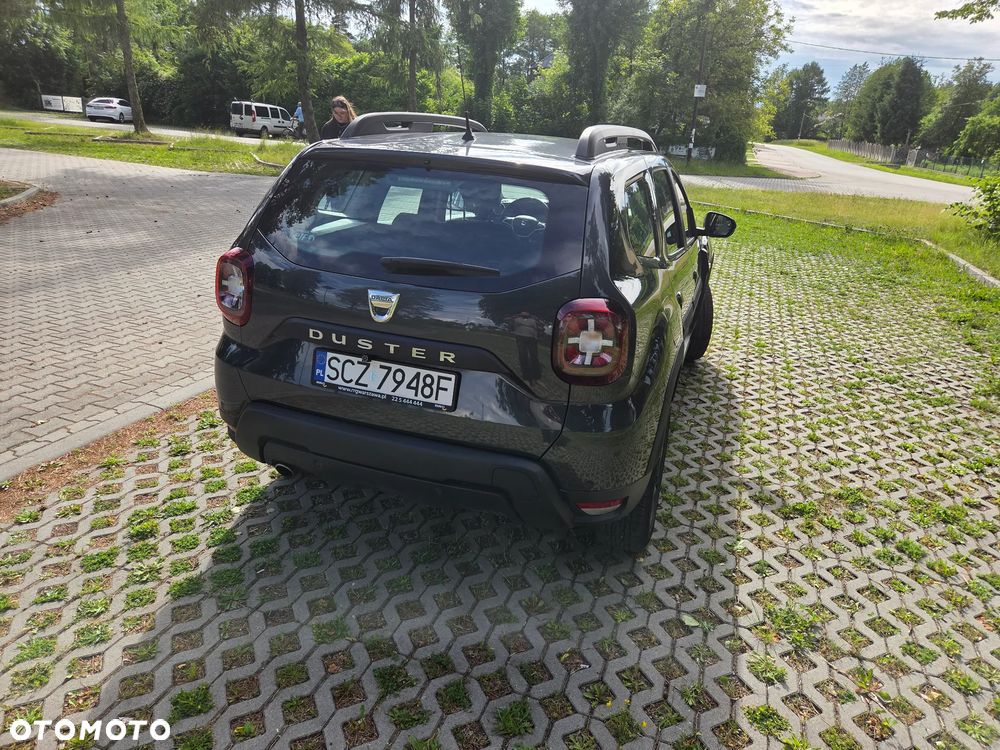Dacia Duster 1.6 SCe Laureate S&S - 11