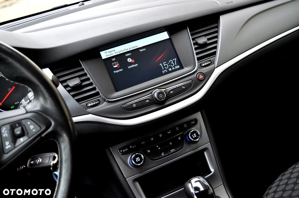 Opel Astra 1.4 T Dynamic S&S - 21