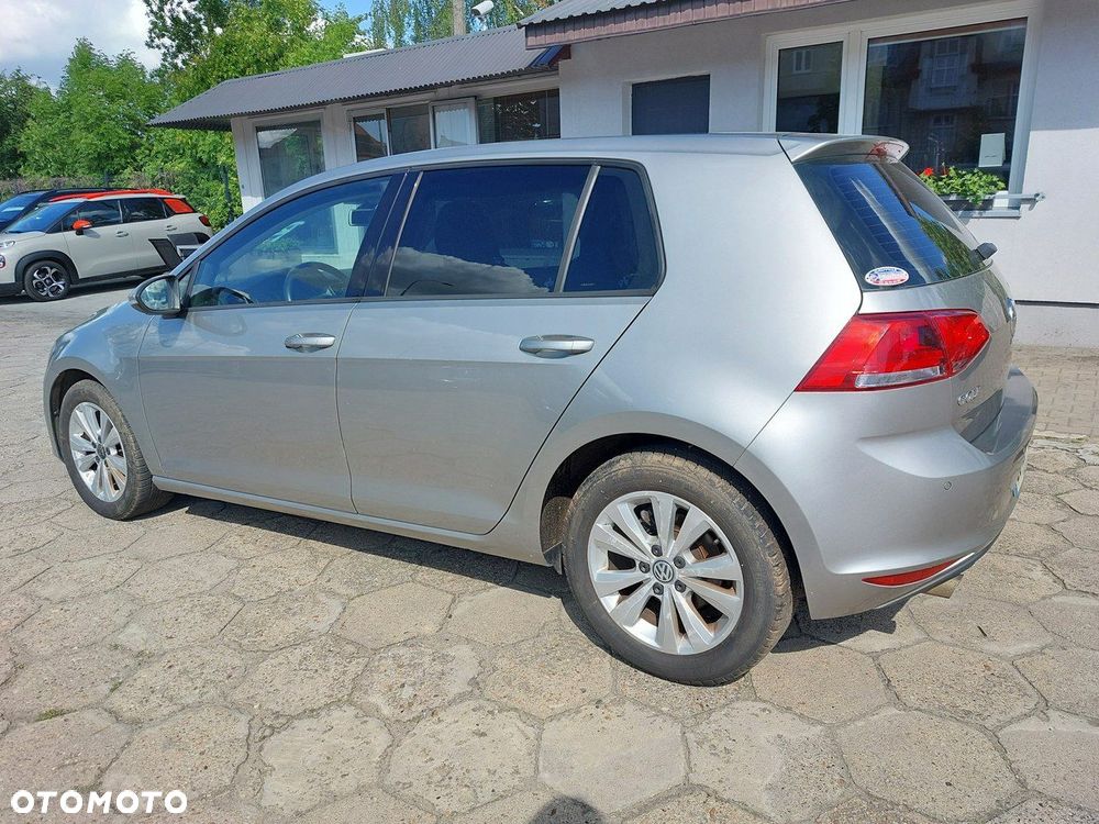 Volkswagen Golf - 4