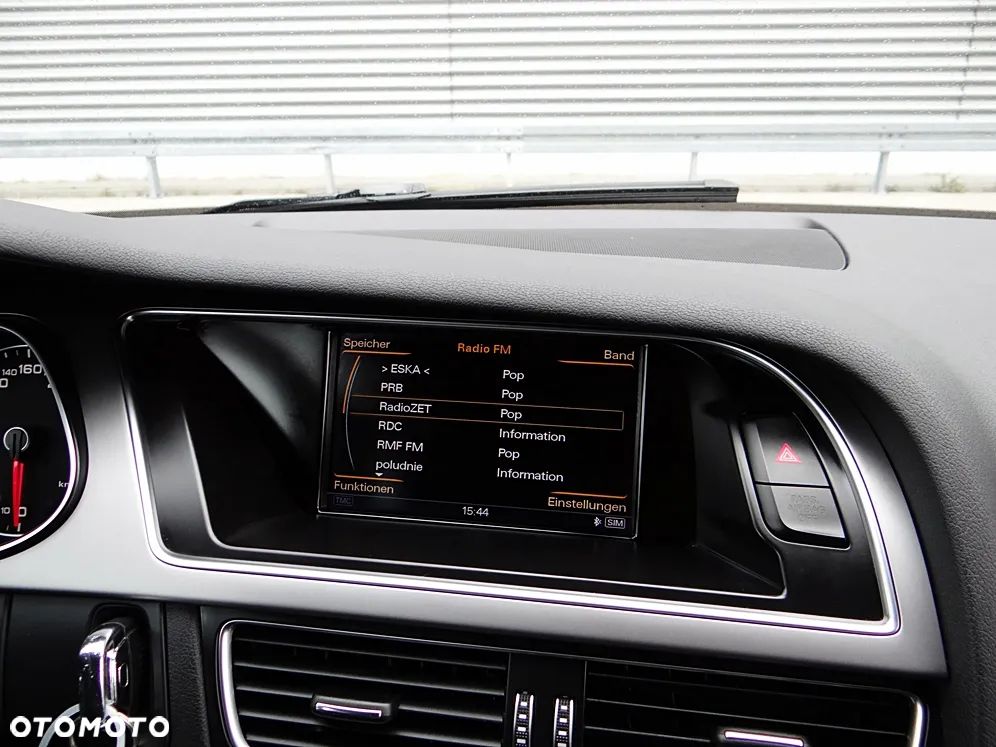 Audi A4 Avant 2.0 TDI DPF S line Sportpaket - 29