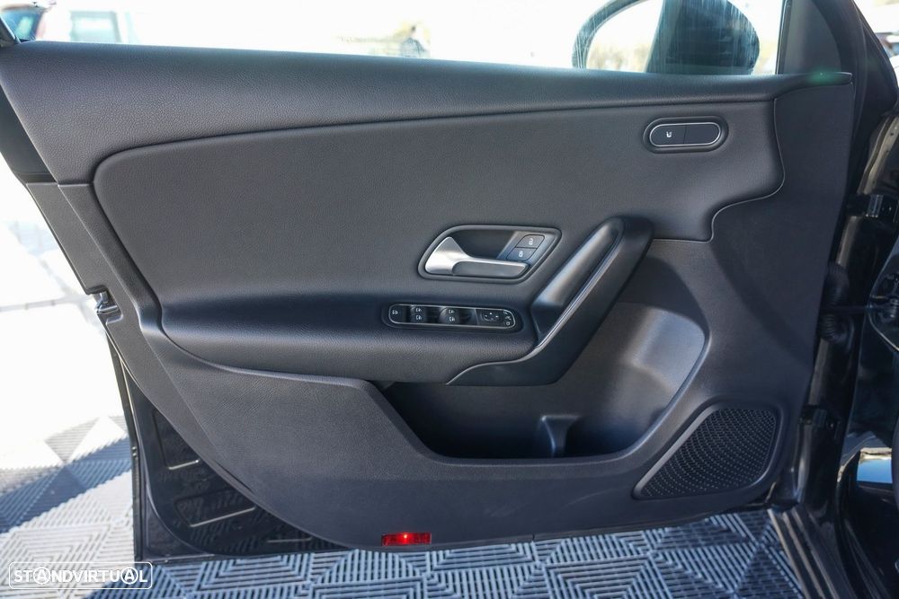 Mercedes-Benz A 200 Standard - 46