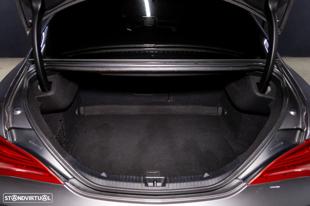 Mercedes-Benz CLA 200 - 10