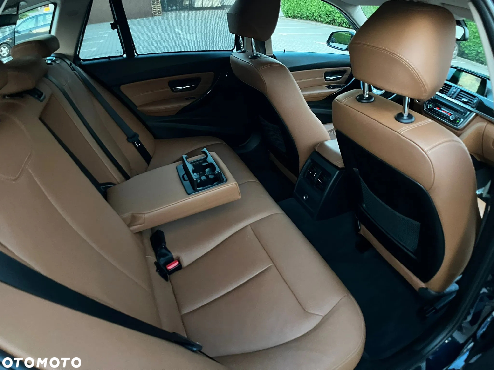 BMW Seria 3 328i Luxury Line - 8