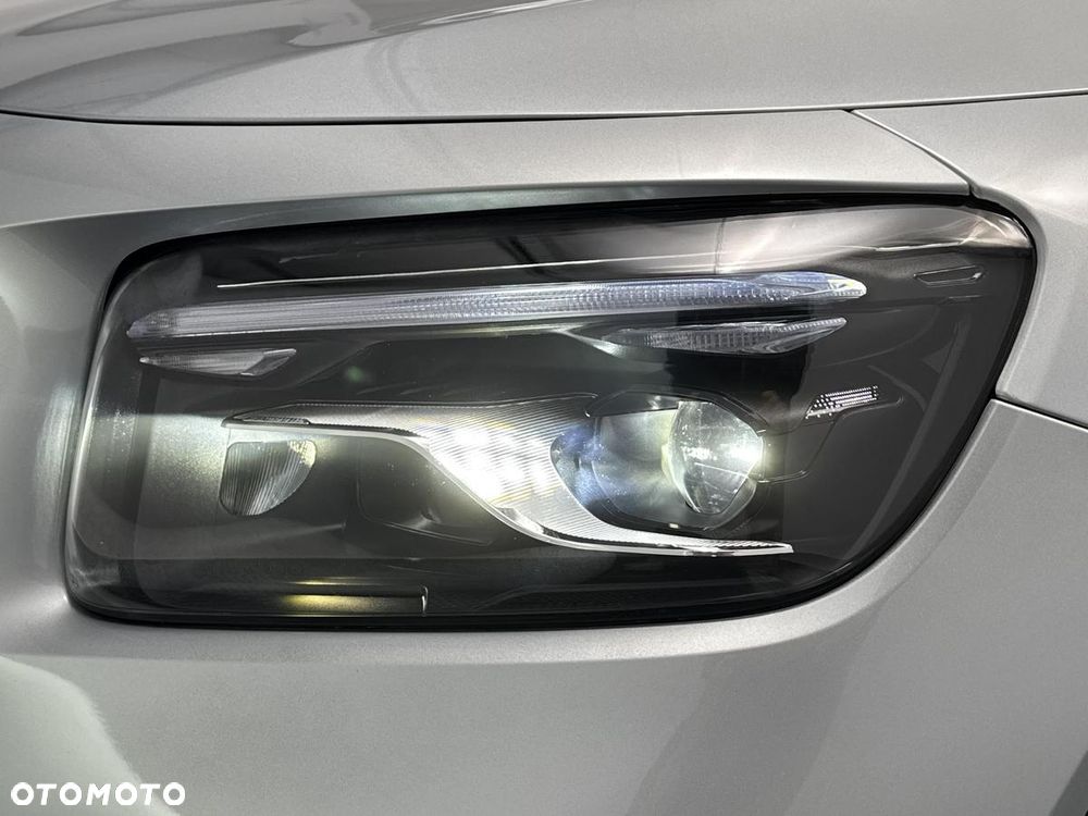 Mercedes-Benz GLB - 27