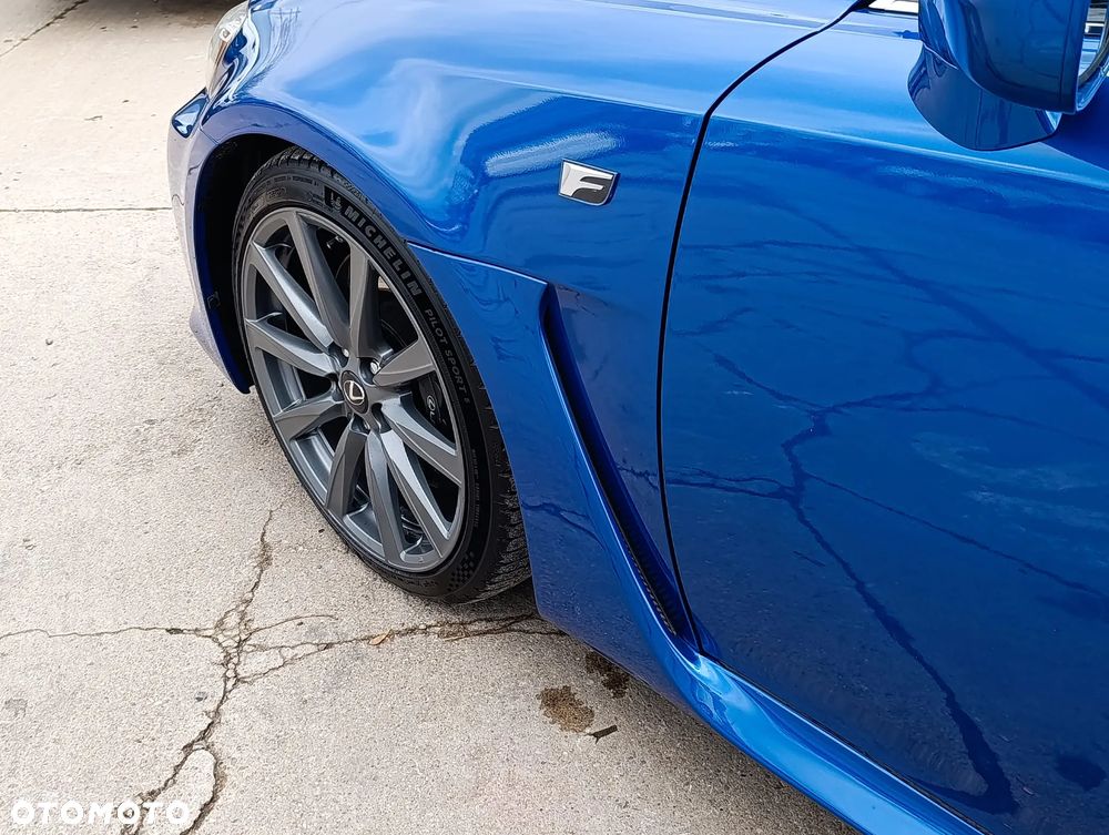 Lexus IS F Sport - 30