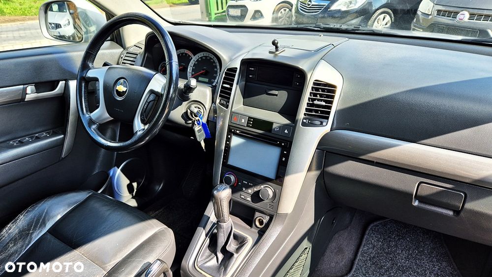 Chevrolet Captiva 2.4 LS - 33