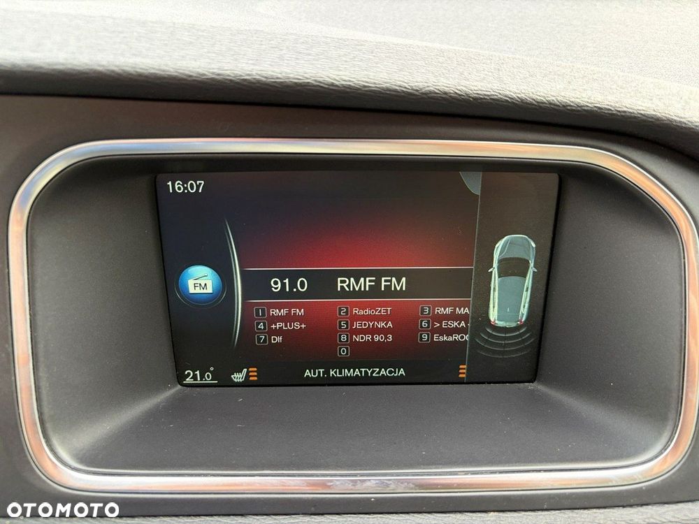 Volvo V40 D2 Momentum - 23
