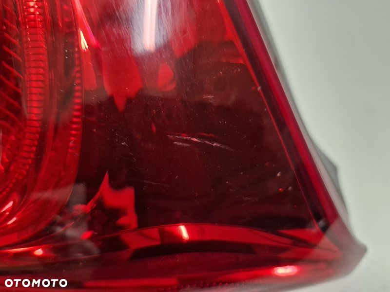 VOLVO V40 2 II LAMPA LEWY TYŁ LEWA TYLNA 31395478 - 8