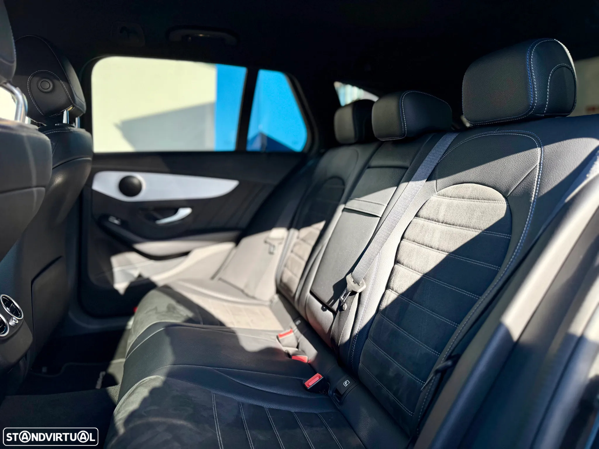Mercedes-Benz C 300 de AMG Line - 14