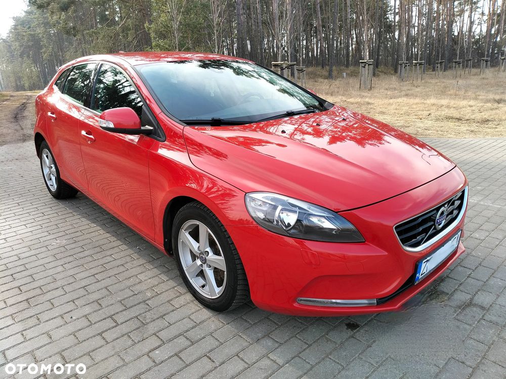 Volvo V40 D2 Momentum - 4