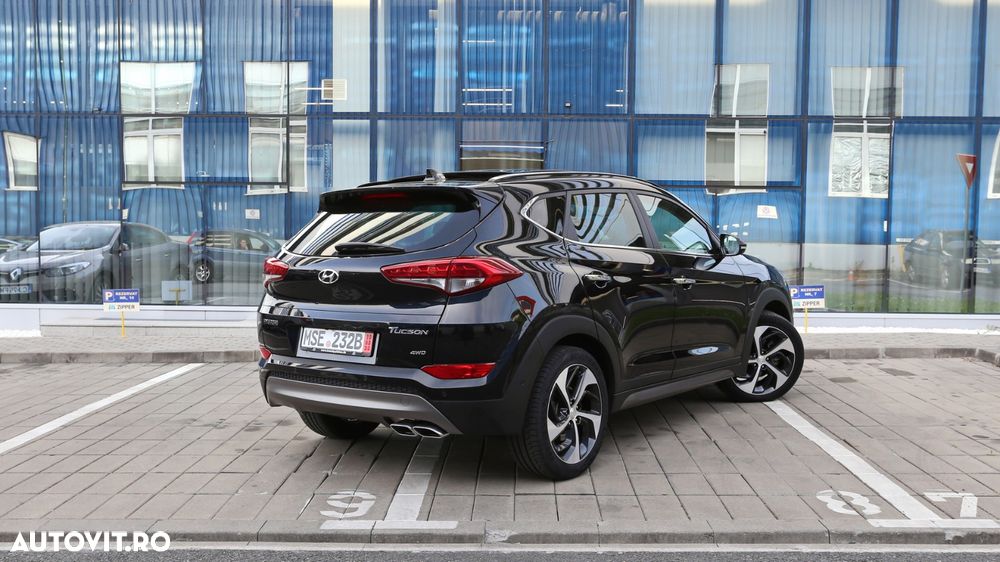 Hyundai Tucson 2.0 CRDI 4WD 6AT Luxury Pack+ - 11