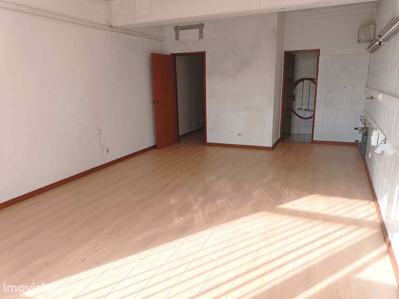 Escritório em Coimbra (Cruz de Celas) - Grande imagem: 3/5