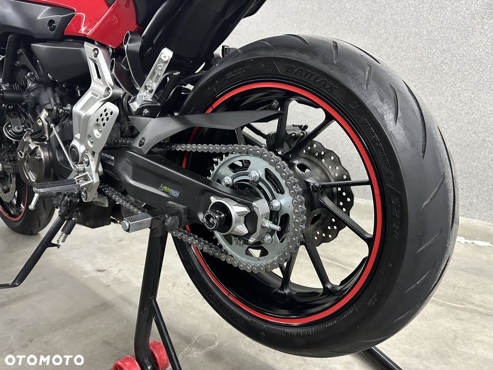 Yamaha MT - 13