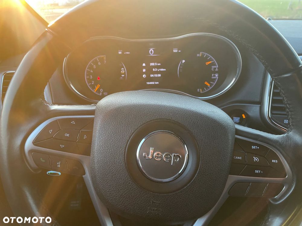 Jeep Grand Cherokee - 10