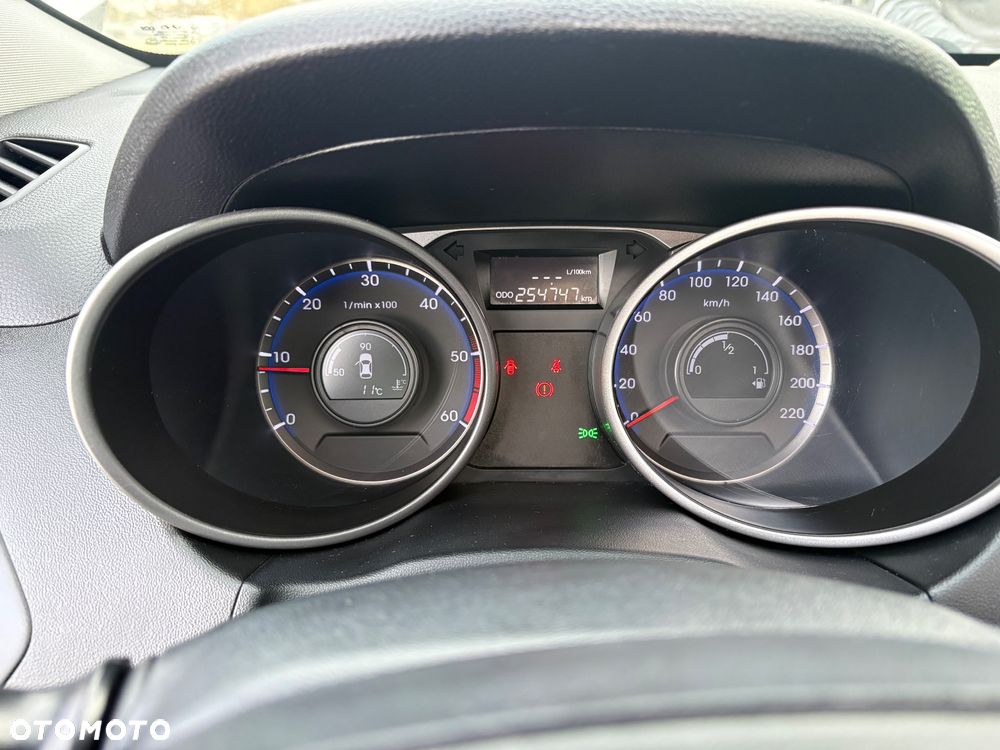 Hyundai ix35 1.7 CRDi 2WD blue Style - 20