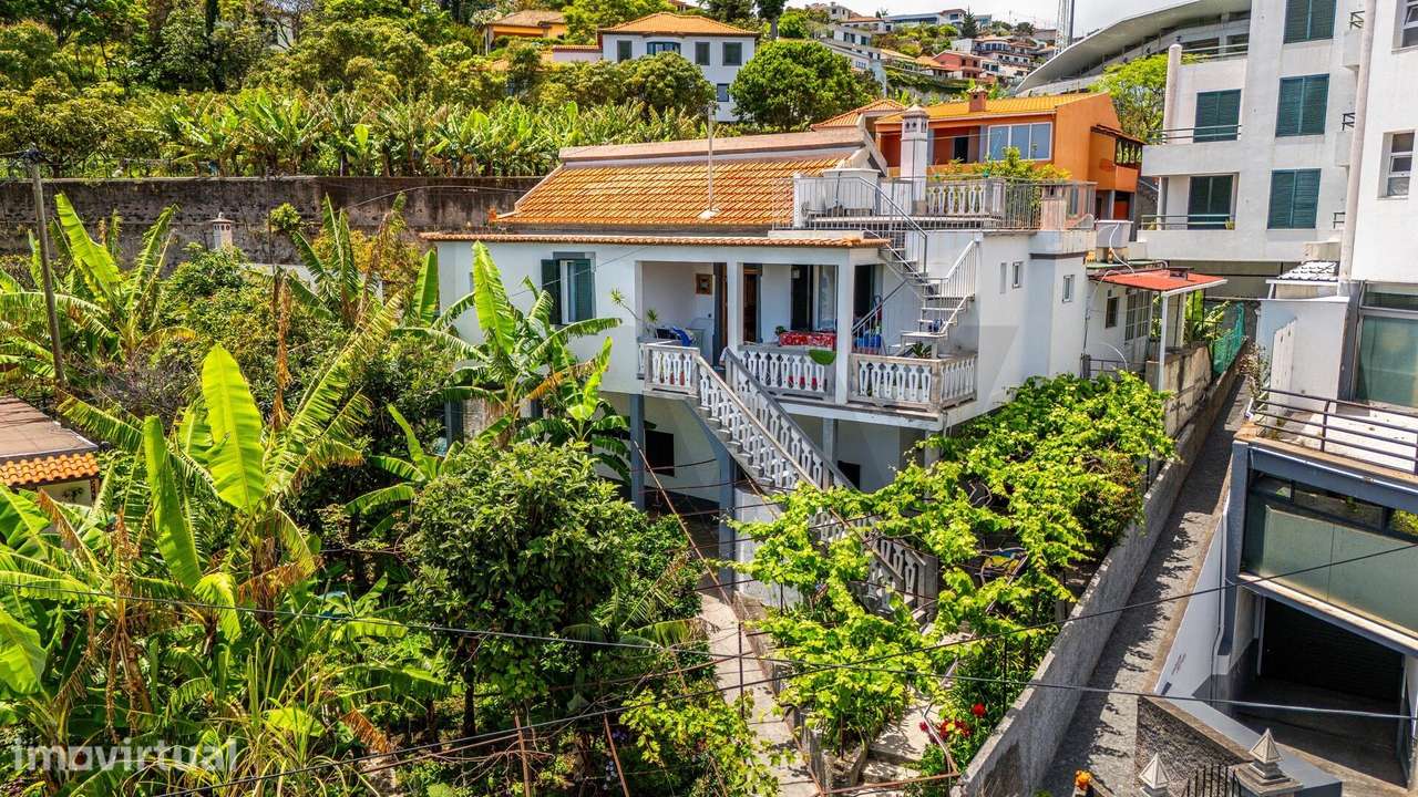 Moradia T4 com Vista Oceano – Barreiros, São Martinho, Funchal – 127m2 - Grande imagem: 3/15