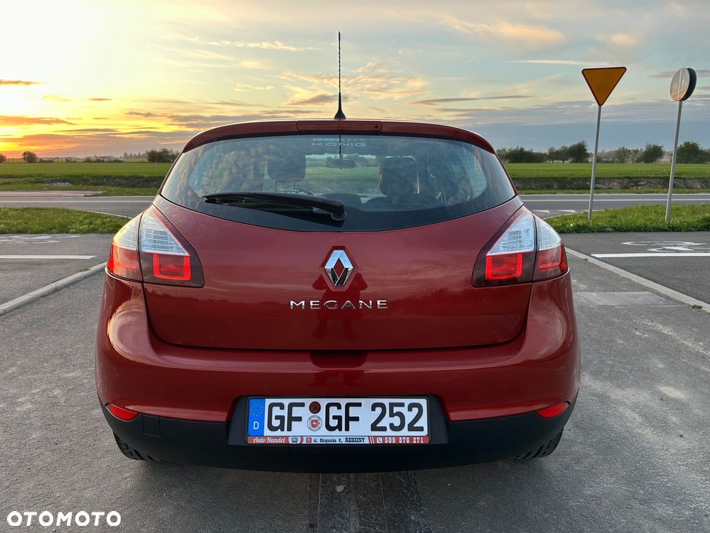 Renault Megane 1.6 16V 110 LIMITED - 17