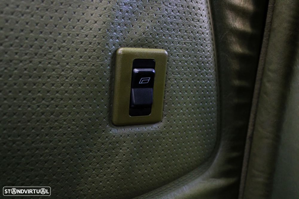 Mercedes-Benz W123 (1976-1986) 300 D - 49