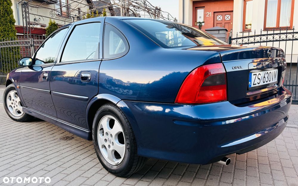 Opel Vectra 1.8 CD - 12