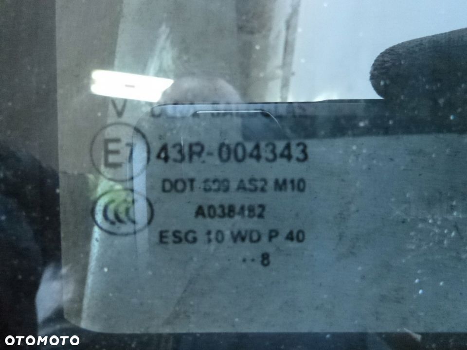 VOLKSWAGE TRANSPORTER T5 SZYBA BOCZNA TYŁ PRAWA 8 - 2
