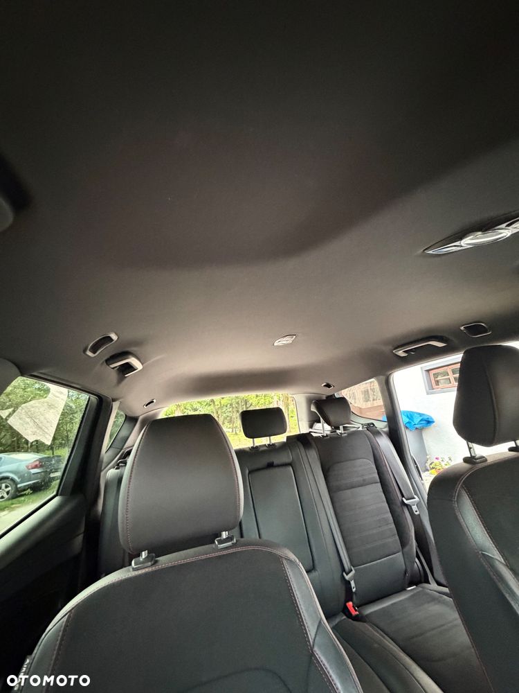 Ford Kuga 2.0 TDCi 2x4 ST-Line - 16