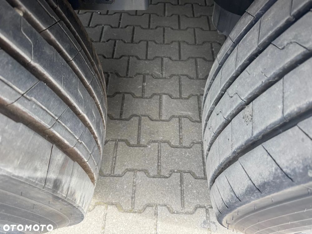 Krone Hakowa, Carrier Vector HE19, Nowe opony!! - 18