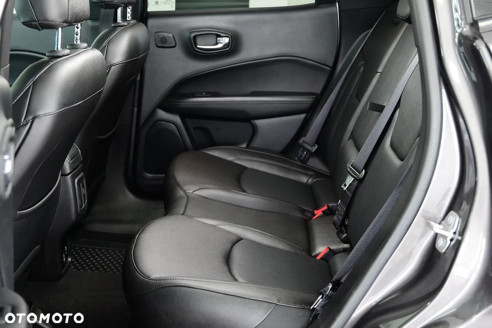 Jeep Compass 1.3 TMair Night Eagle FWD S&S DDCT - 19