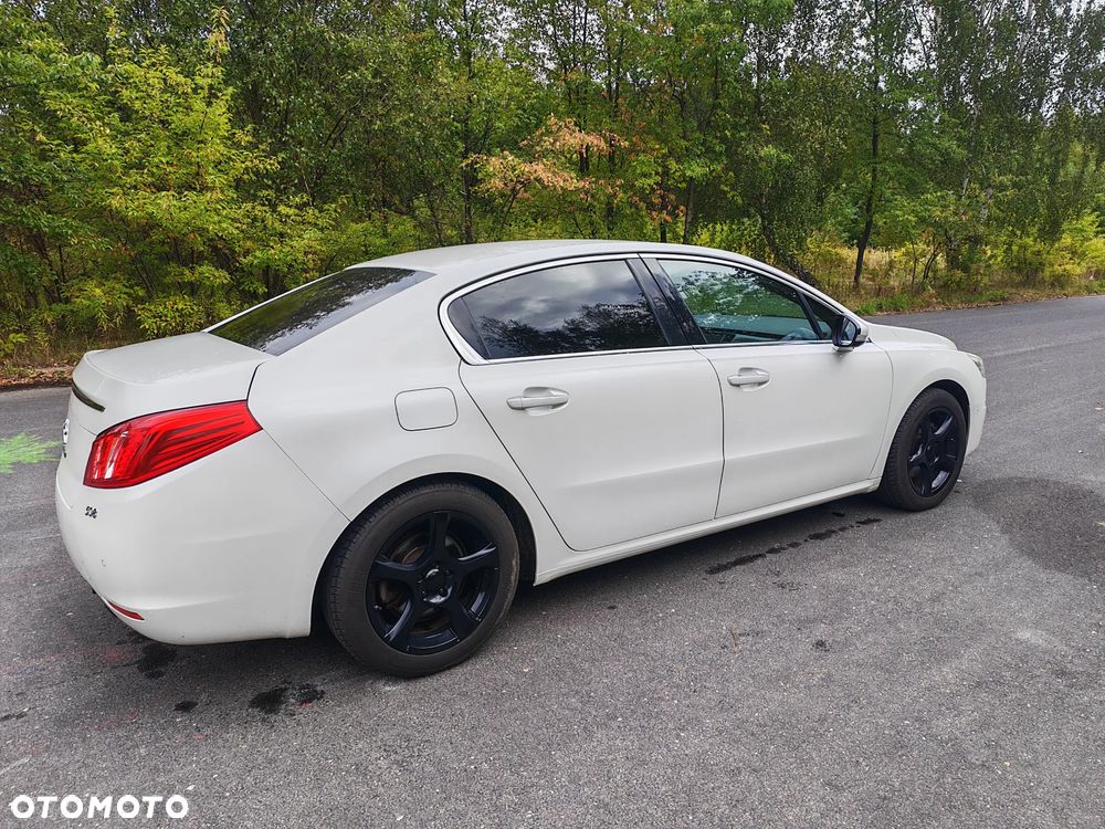 Peugeot 508 RXH Hybrid4 - 9