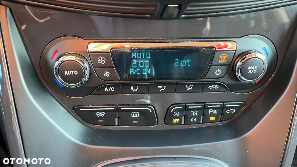 Ford Kuga ver-2-0-tdci-4x4-trend - 25