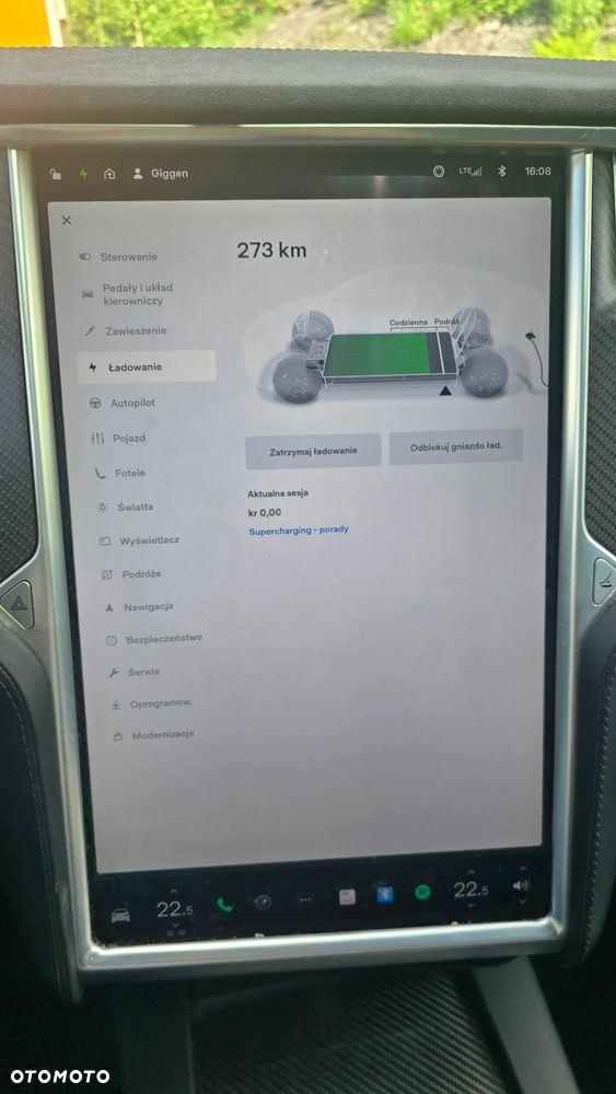 Tesla Model X - 27