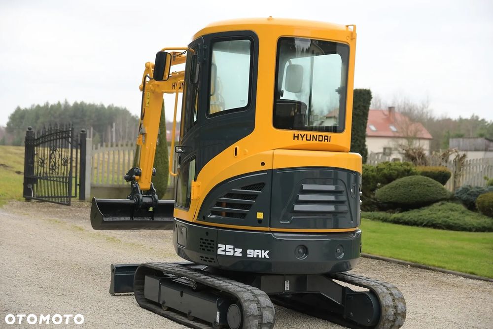 Hyundai Minikoparka HYUNDAI 25z 9AK * ZNAKOMITY STAN! - 3