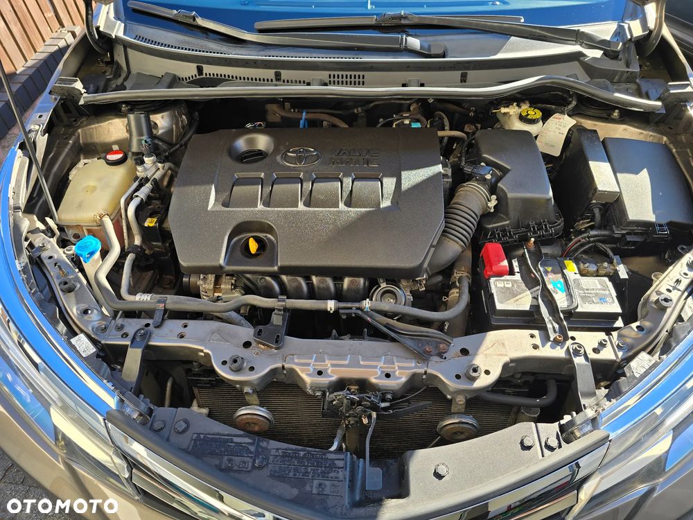 Toyota Corolla 1.6 Comfort - 22