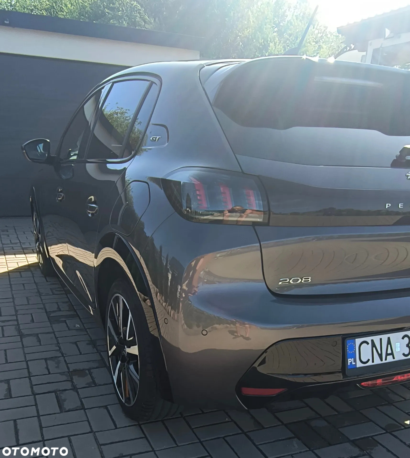Peugeot 208 PureTech 100 EAT8 GT - 6