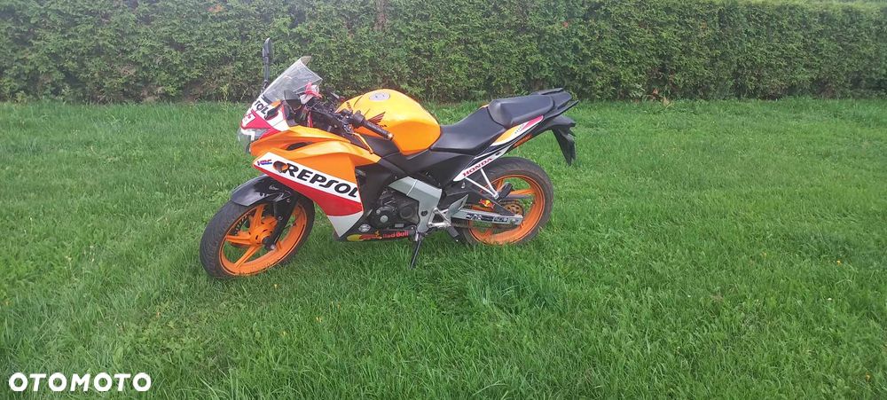 Honda CBR - 1